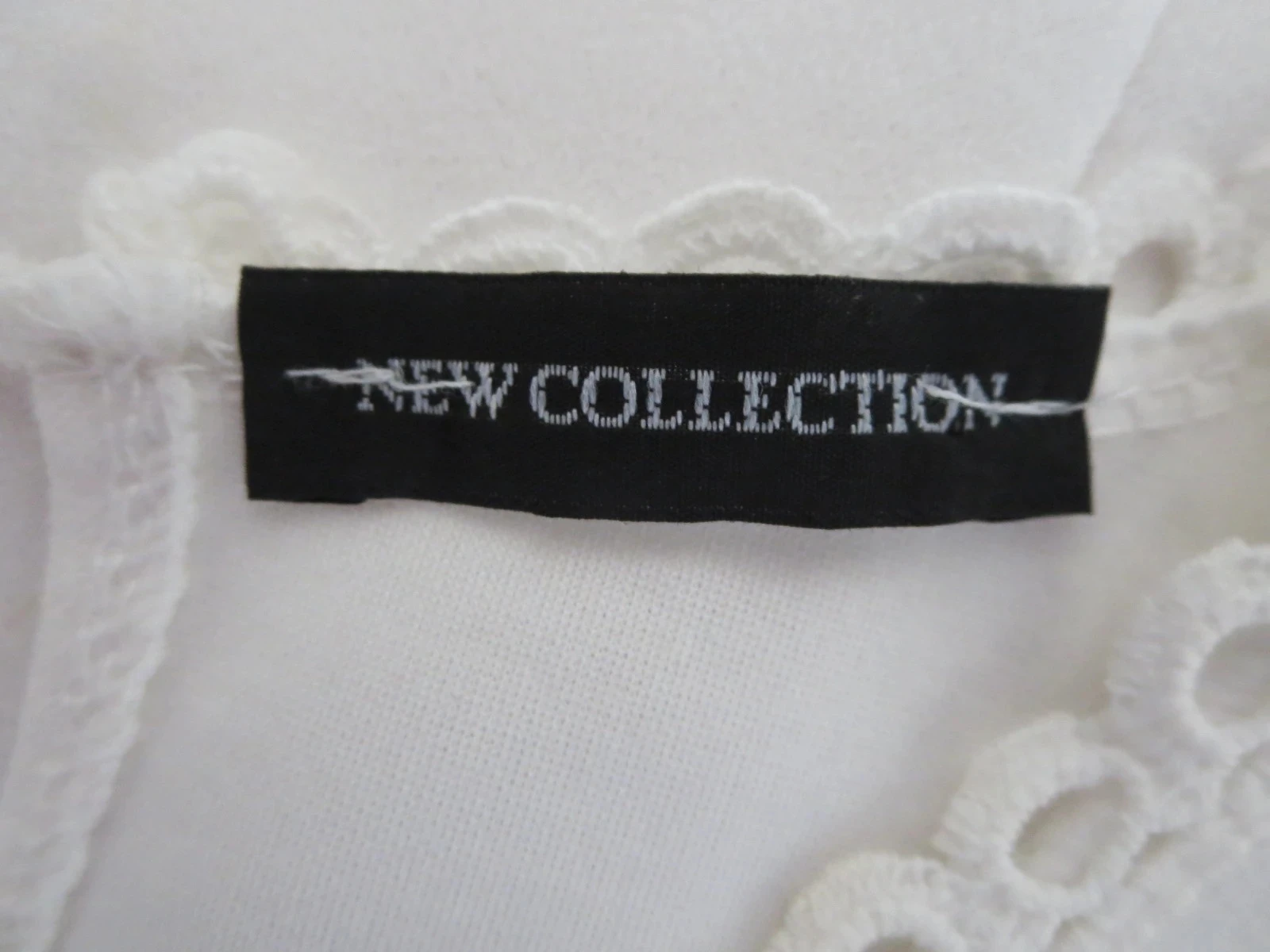 Blouse blanche chic en tulle et dentelle – Taille 40  – Excellent état – photo 3